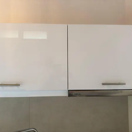 Olga's Sea View Studios, 400m From * Ýpsos