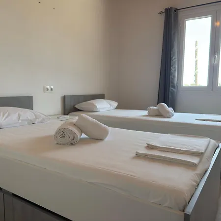 Apartman Olga's Sea & Garden View Studios, 400m From