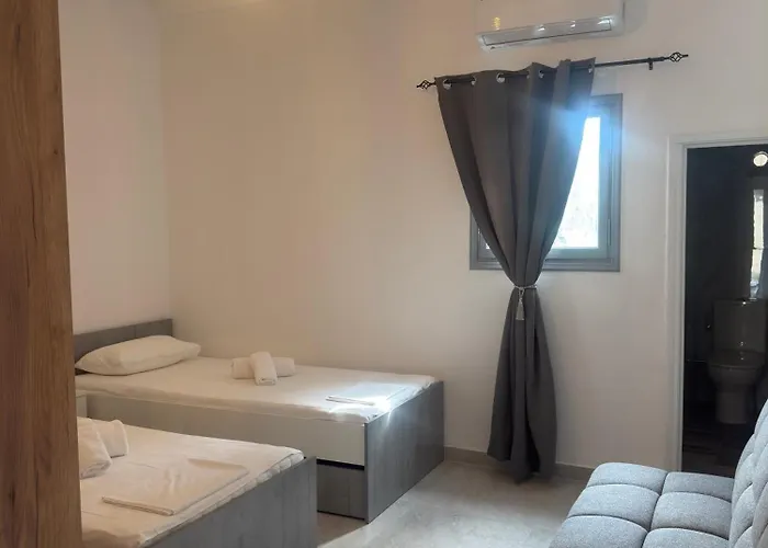 Olga's Sea View Studios, 400m From Апартаменты Ипсос