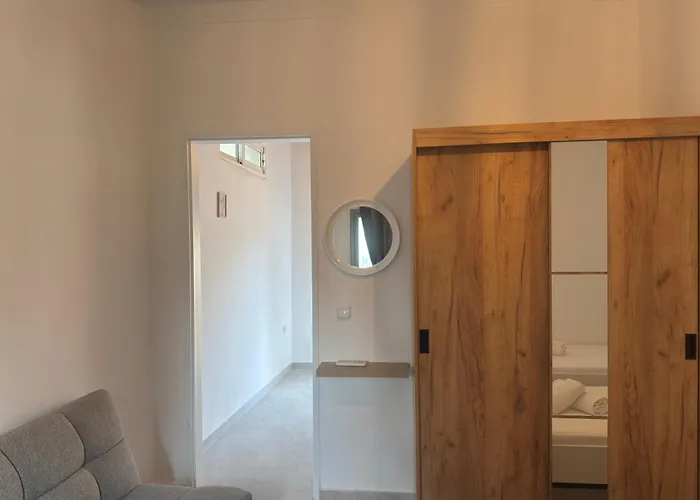 Olga's Sea View Studios, 400m From *