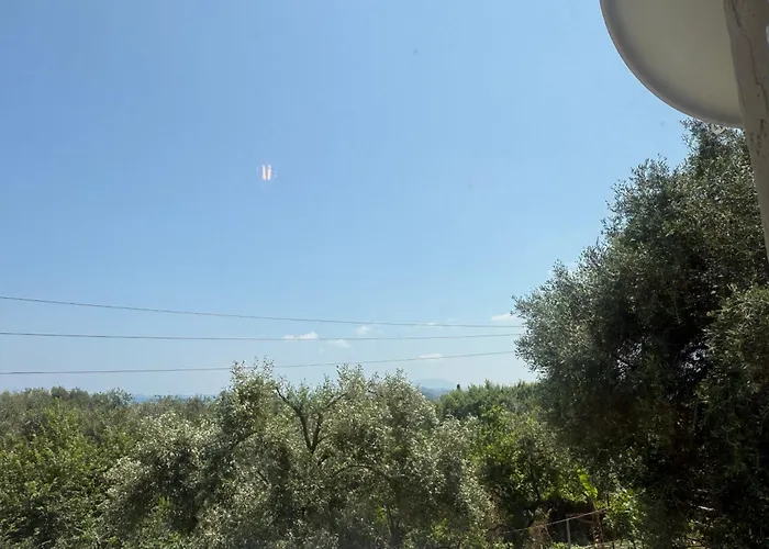 Olga's Sea View Studios, 400m From Апартаменты Ипсос