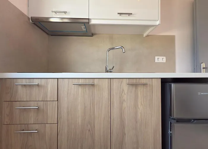 Olga's Sea View Studios, 400m From Апартаменты *