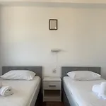 Olga's Sea & Garden View Studios, 400m From Apartament *