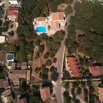 Olga's Sea & Garden View Studios, 400m From *